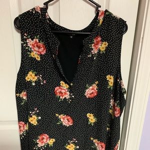 Pretty floral tank